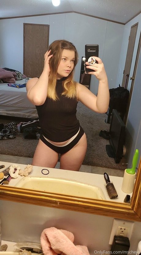 mscheyo OnlyFans geleakter Pornografie