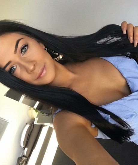 Bella Murphy OnlyFans Dirtyship geleakt