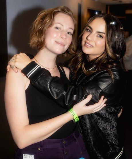 Hannah Einbinder Leaks von OnlyFans