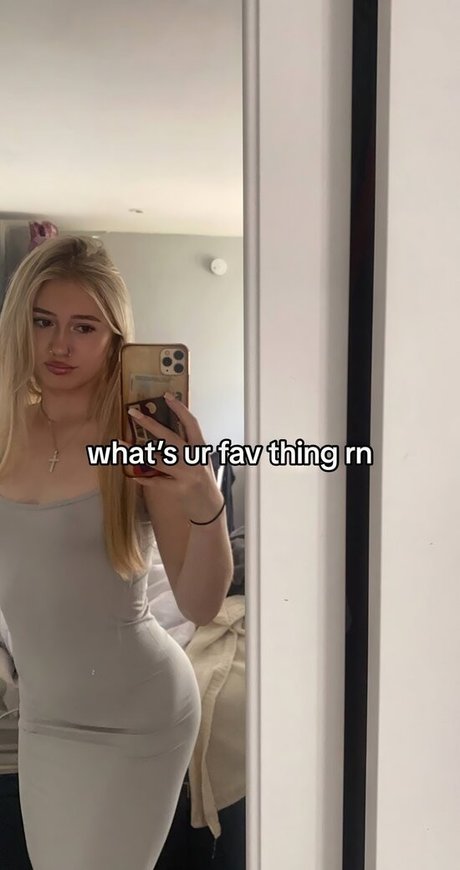 a mae 04 OnlyFans Archiv