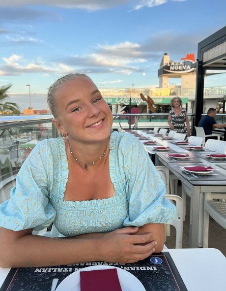 Caroline Kupka OnlyFans-Sex