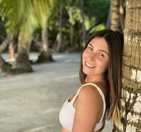 Adele tsy OnlyFans Bilder geleakt