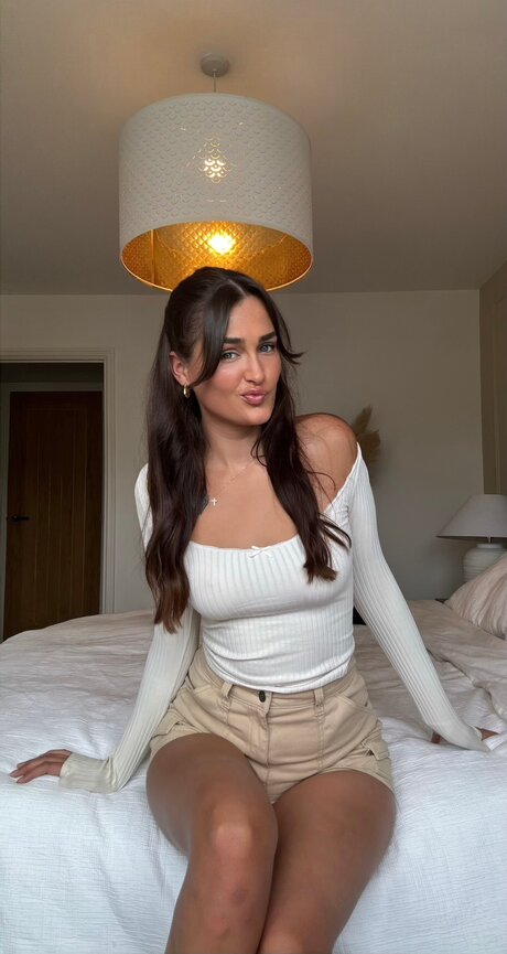 charlottemx OnlyFans Archiv