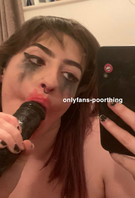 poorthing Leak von OnlyFans Pornografie