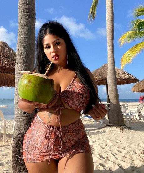 Janet Jae OnlyFans Striptease