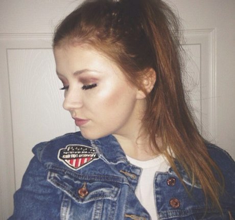 Amy Heslop Leaks von OnlyFans