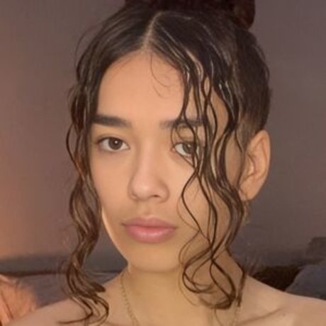 Leyalikesyou Strip OnlyFans