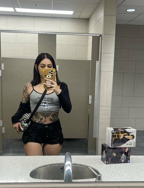 shinigami mami OnlyFans Arsch Leak