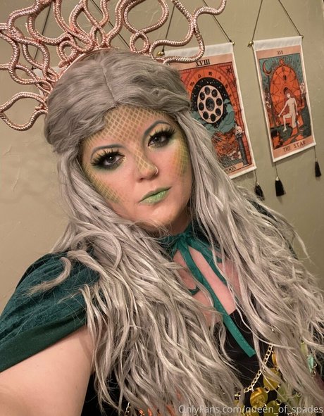 queen of spades OnlyFans Nacktbilder