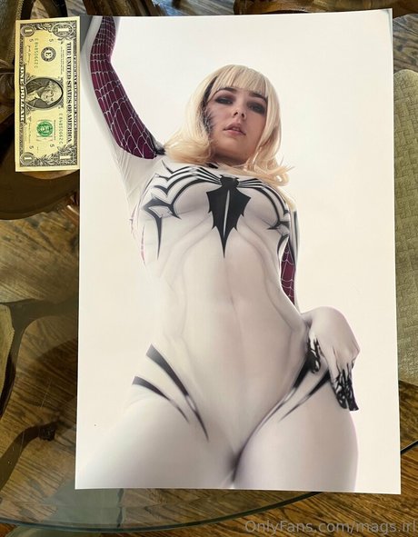 Mags IRL Oben ohne OnlyFans