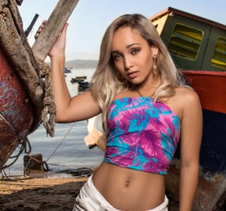 Larisse Farias OnlyFans geleakte Brüste