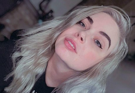 sperry69 OnlyFans Lesbisch