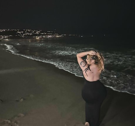 Sophialaurrren Nacktbilder von OnlyFans