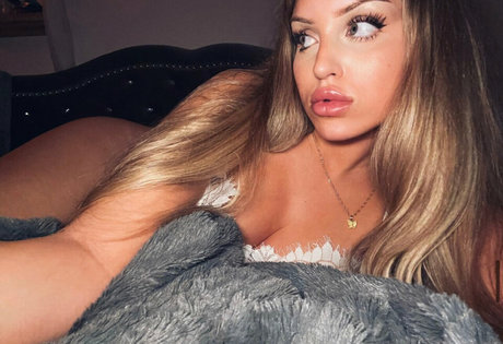 adeaadore Oben ohne OnlyFans