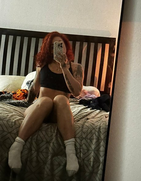 PoofBallDemon OnlyFans Model Bilder