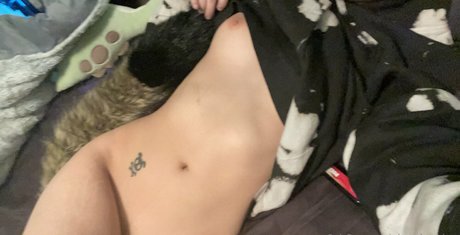 gremlinbae OnlyFans Bilder