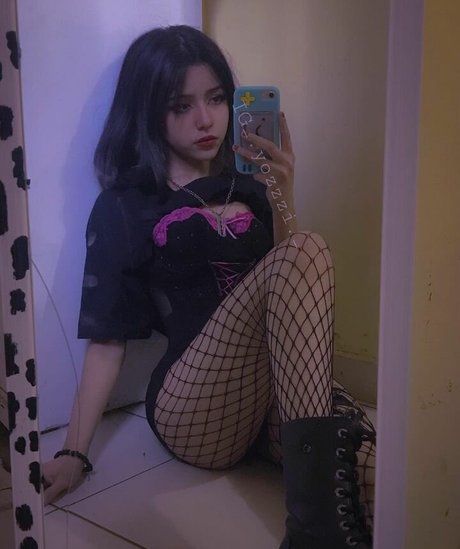 __yozzzi__ OnlyFans Porno