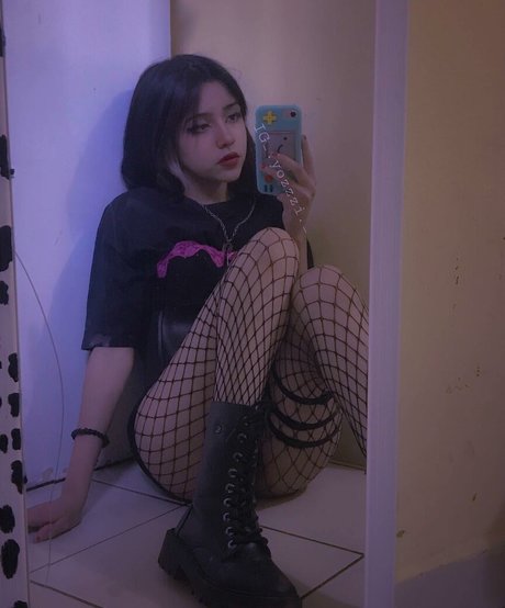 __yozzzi__ OnlyFans Leaks Gratis