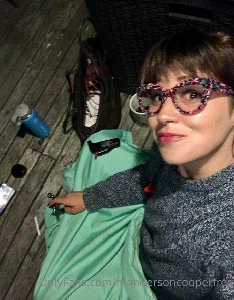 mandersoncooperfree OnlyFans Lesbisch