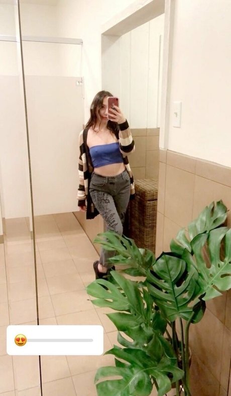 sydneyxoxo14 OnlyFans Strip