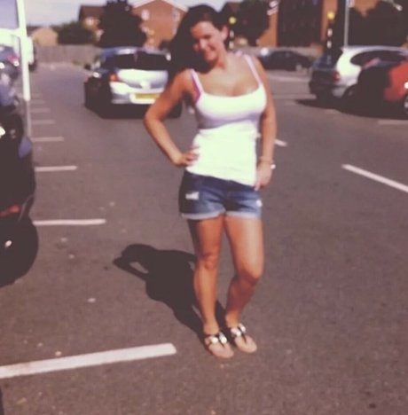 Tasha Holz Nackt OnlyFans