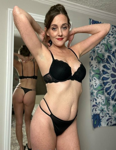 rarity beefree OnlyFans-Bilder