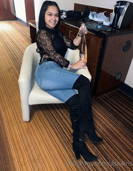 ask4iris Sex OnlyFans