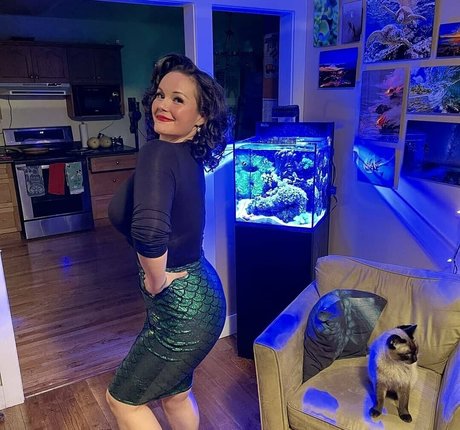 lilydeville OnlyFans-Creator