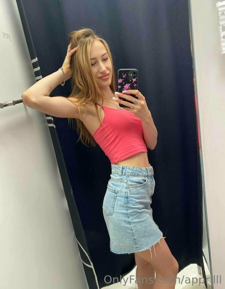 sofi teach OnlyFans Brüste Bild