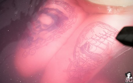 Karenzio Nacktbilder von OnlyFans