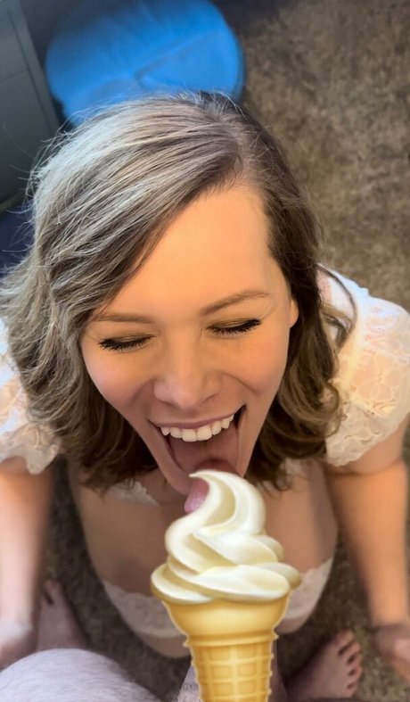 jessicamooreofficial OnlyFans explizite Inhalte