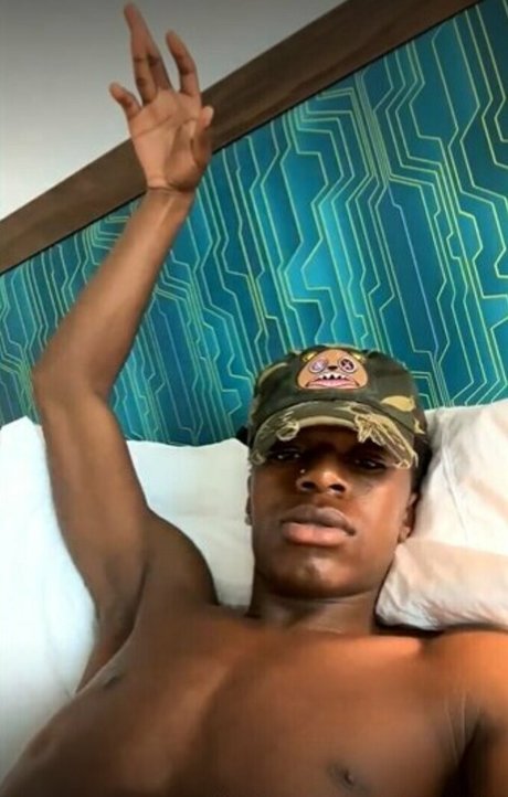 slimsclubhousepov Nacktpornos auf OnlyFans