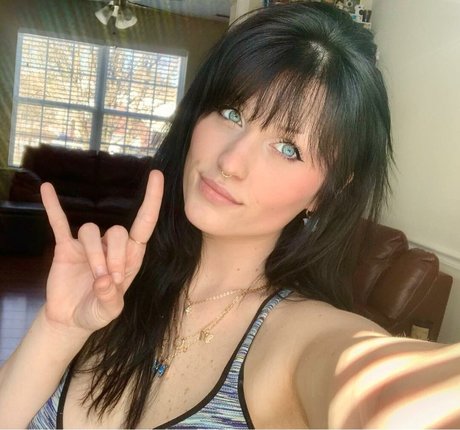 poutyfox OnlyFans Leak Pornografie