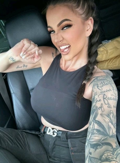 That inked girl_ Nackt