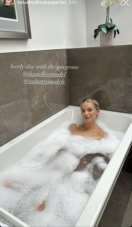 Danni Wells OnlyFans Bilder nackt