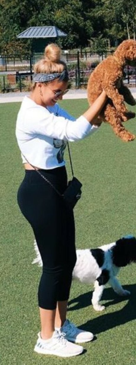 Tori Kelly Oben ohne OnlyFans