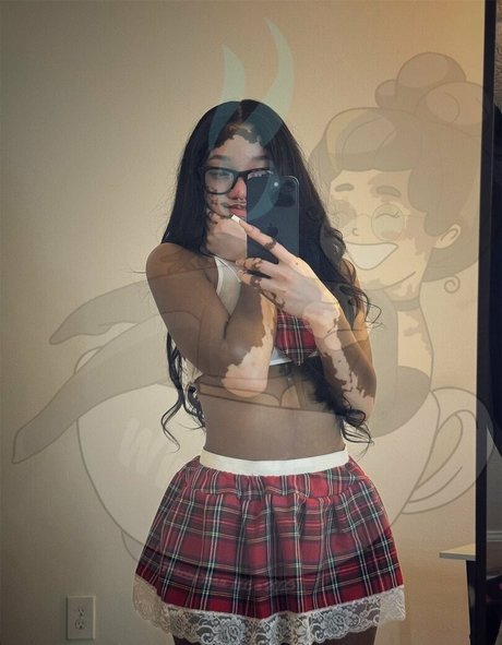 Curiousiteaaa OnlyFans-Post