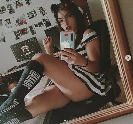 Akiramoon OnlyFans-Post