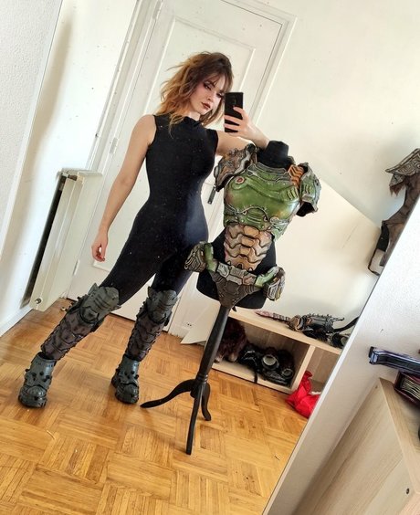 madsfive OnlyFans Brüste Bild