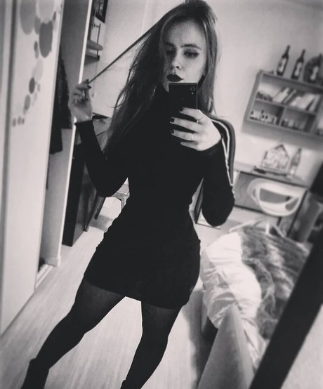 madsfive OnlyFans explizite Inhalte