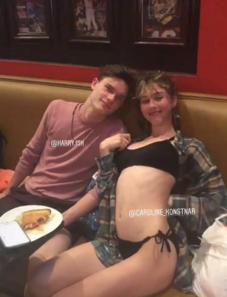 carolinekonstnar Neue geleakte OnlyFans-Inhalte