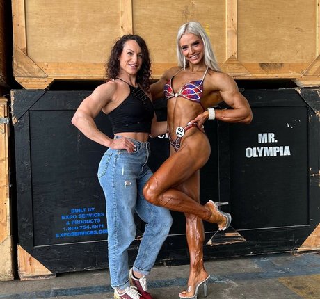 Lena Ramsteiner Nacktbilder OnlyFans Leak