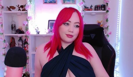 strawberryykitsune OnlyFans-Leaks