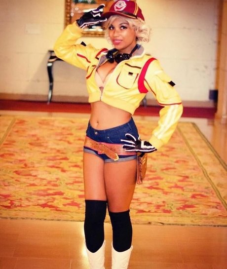 Mica Burton OnlyFans Nackt Content