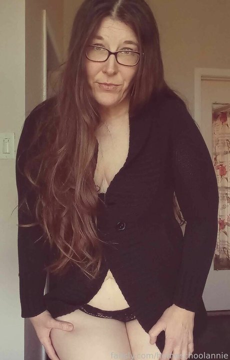 homeschoolannie OnlyFans XX