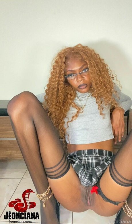 Jeonciana Nacktpornos auf OnlyFans