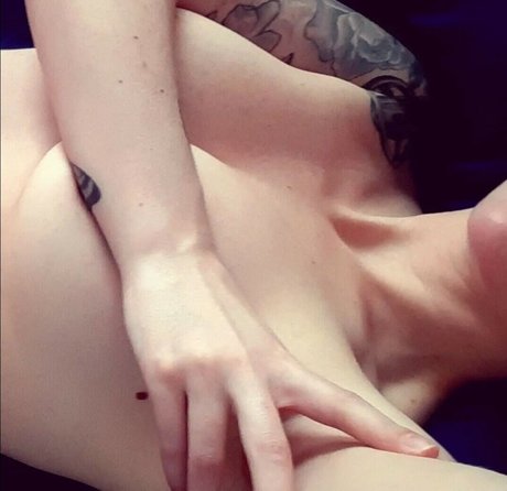 Salunes secret Nacktbilder OnlyFans geleakt