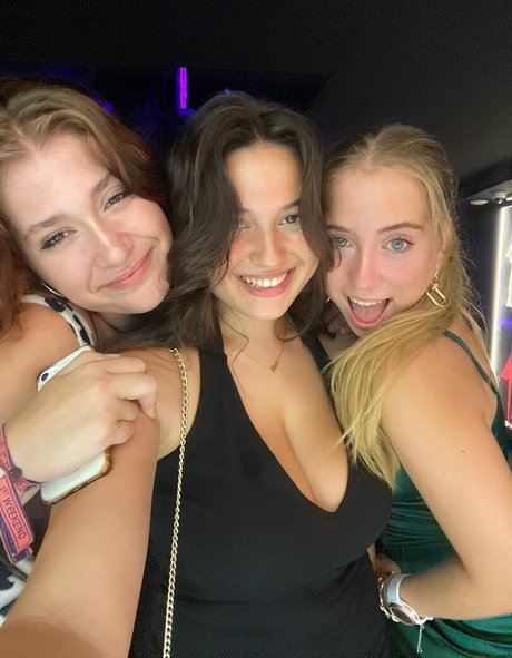 supermire Leaks OnlyFans