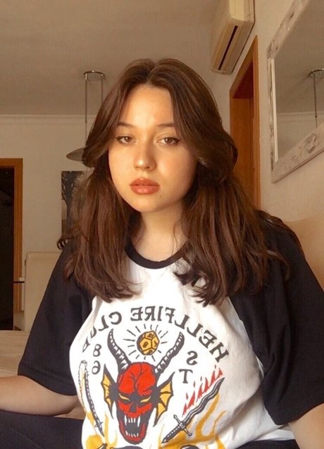 supermire Nacktbilder geleakt OnlyFans