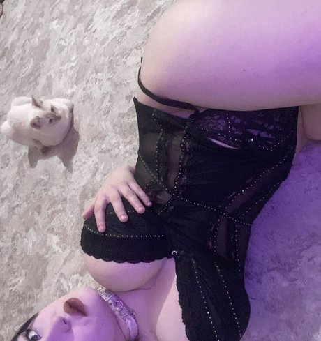 Codependency OnlyFans Inhalte